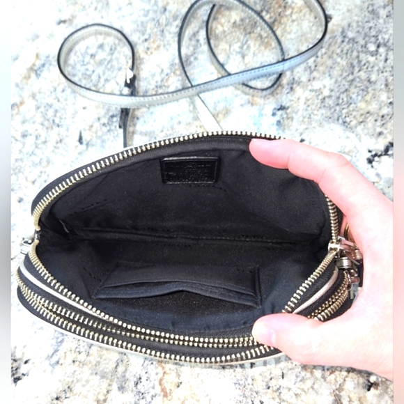 COACH SILVER CROSSBODY IN PEBBLE LEATHER EUC - Picture 14 of 16